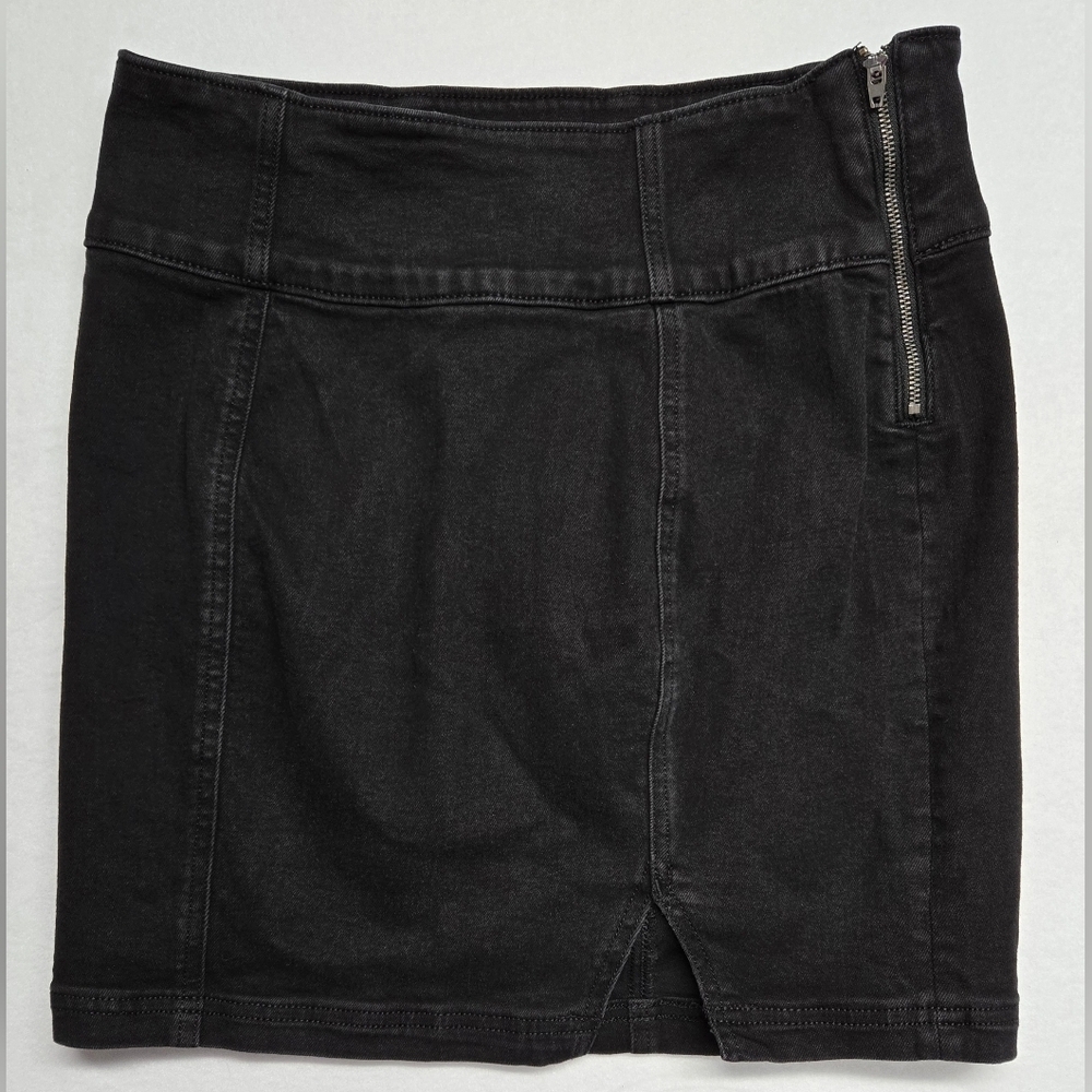 So Jr. 11/30 Black Denim Mini Skirt Fitted Zipper Stretch